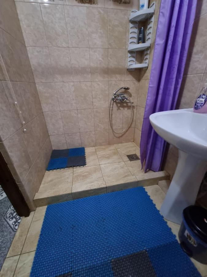 Камера Хранения キシナウ エクステリア 写真